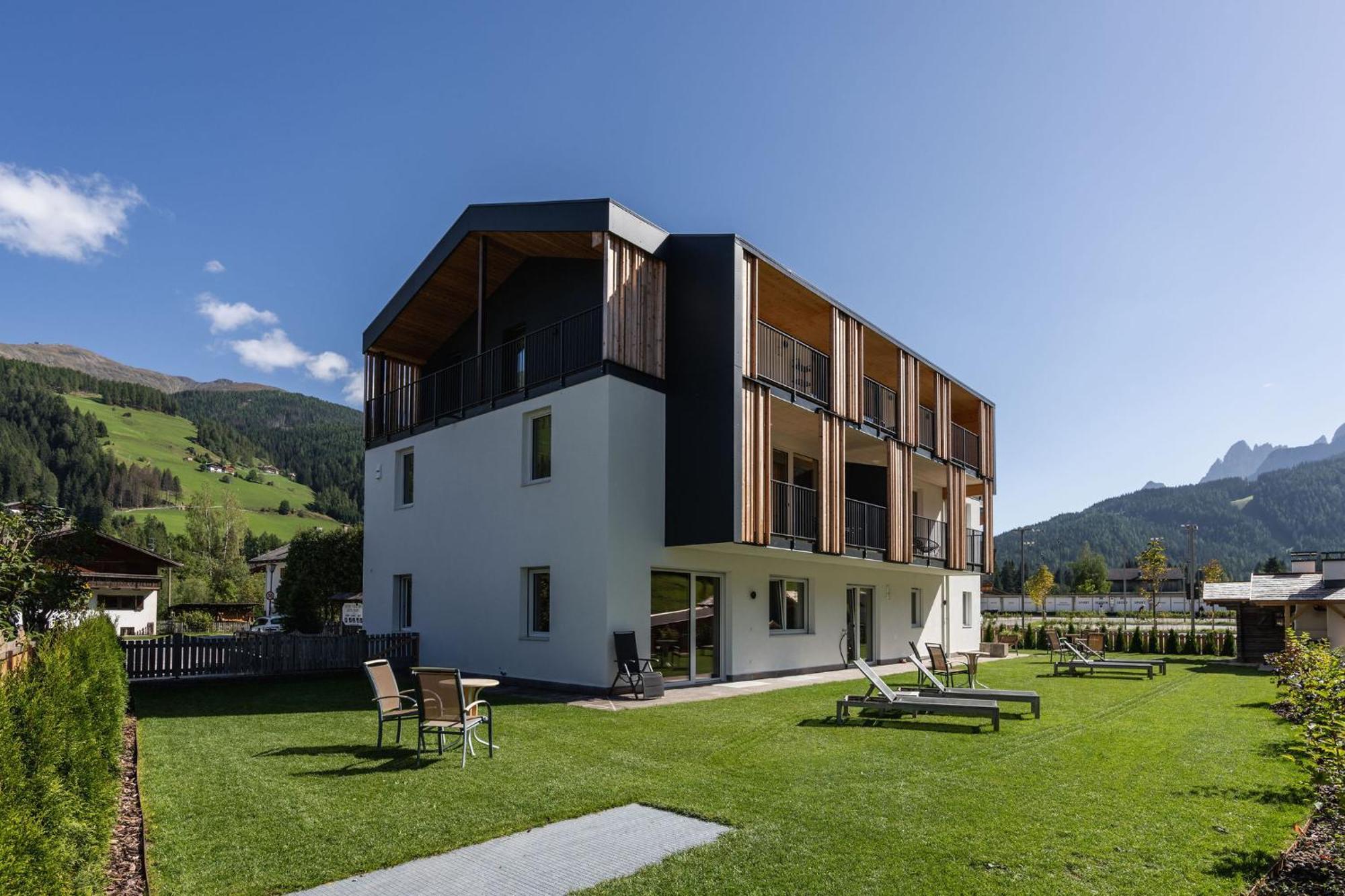 Ariane'S Guesthouse Sexten Buitenkant foto